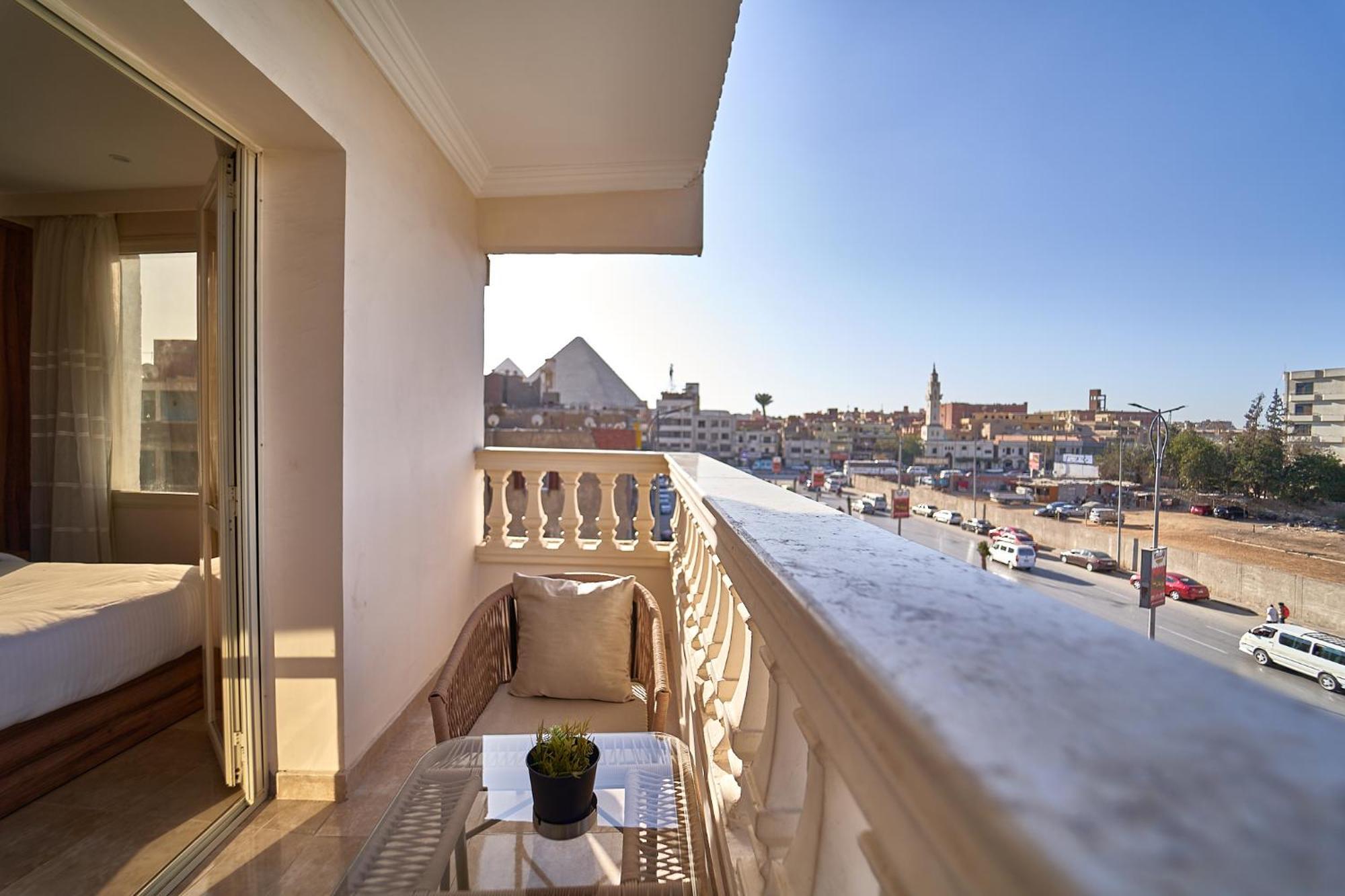 The Palace Pyramids Hotel Nazlet el-Sisi Exterior photo