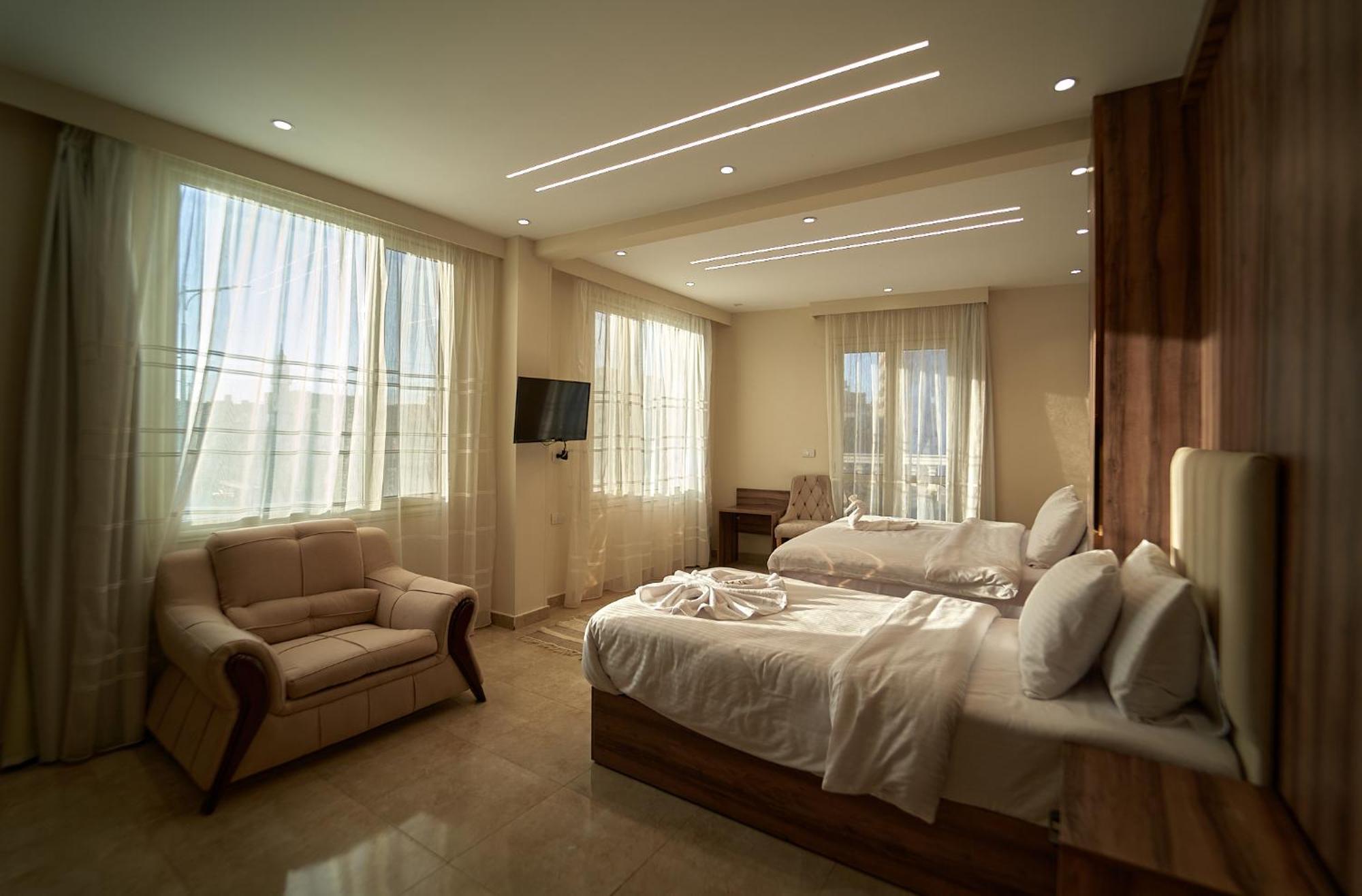 The Palace Pyramids Hotel Nazlet el-Sisi Exterior photo