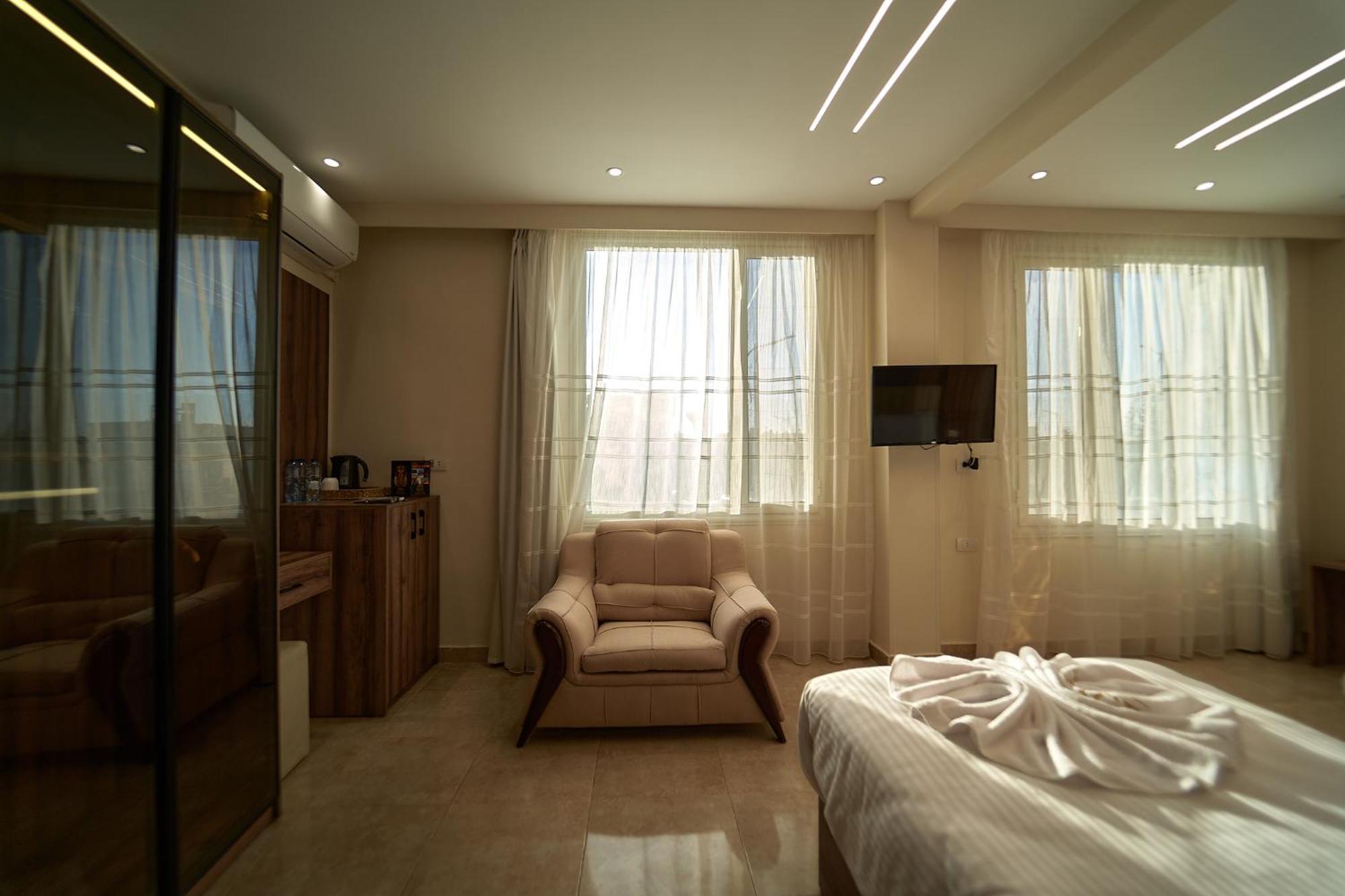 The Palace Pyramids Hotel Nazlet el-Sisi Exterior photo