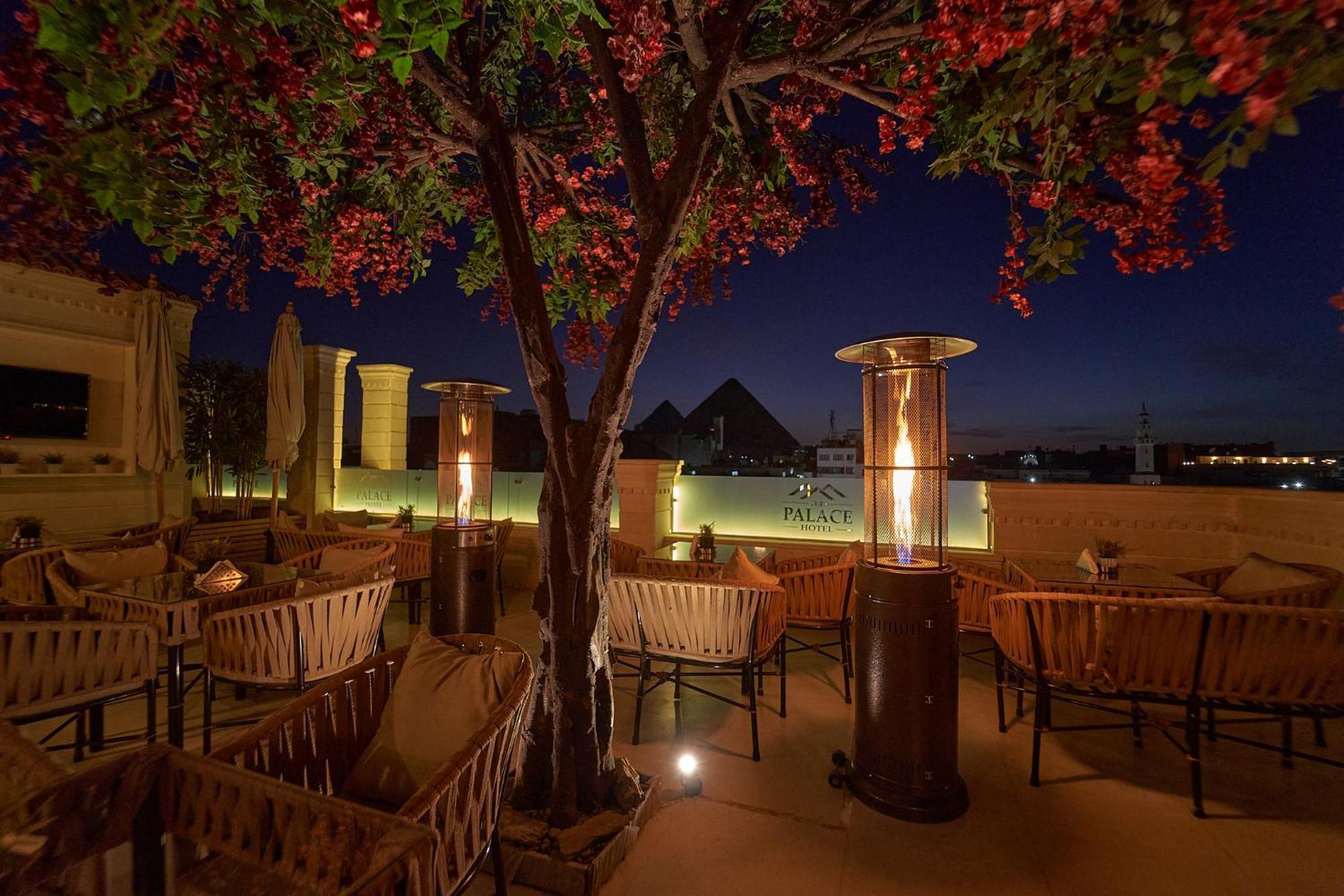 The Palace Pyramids Hotel Nazlet el-Sisi Exterior photo