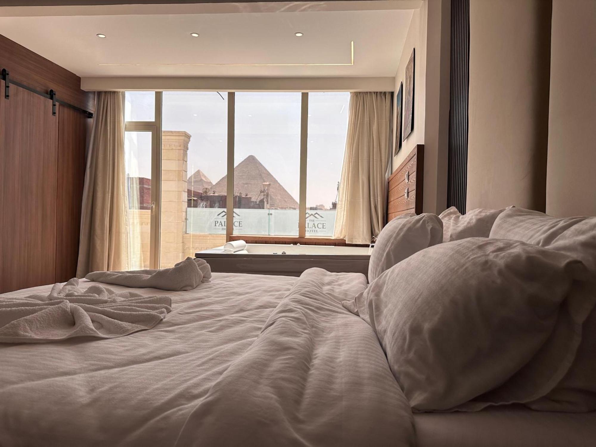 The Palace Pyramids Hotel Nazlet el-Sisi Exterior photo